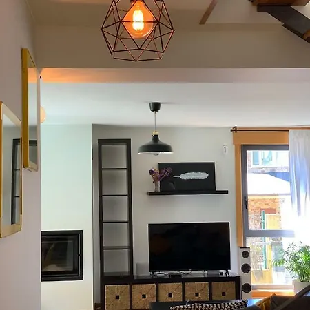 Chalet En Coruna De Diseno, Con Piscina Y Gimnasio