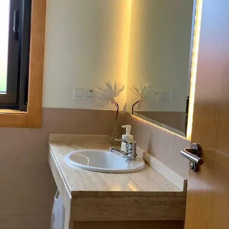 Chalet En Coruna De Diseno, Con Piscina Y Gimnasio آكورونيا