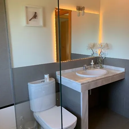 Chalet En Coruna De Diseno, Con Piscina Y Gimnasio * آكورونيا